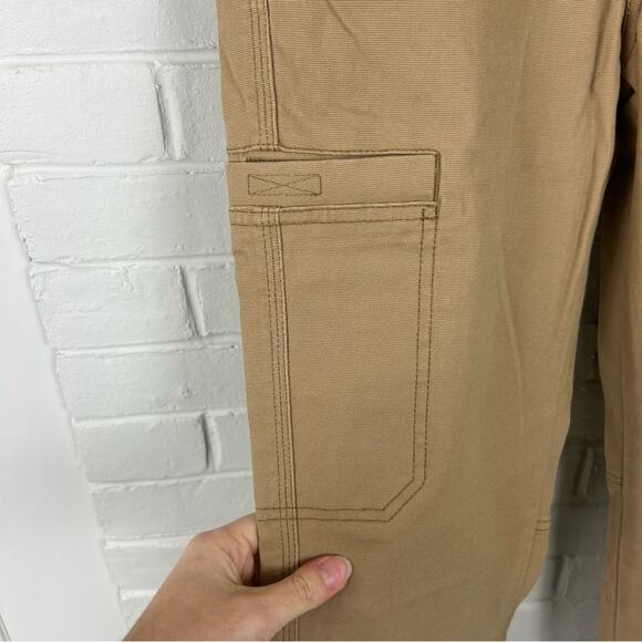 NWT L.L.Bean Favorite Fit Tan Cargo Pants Size 6 Petite - Picture 10 of 12